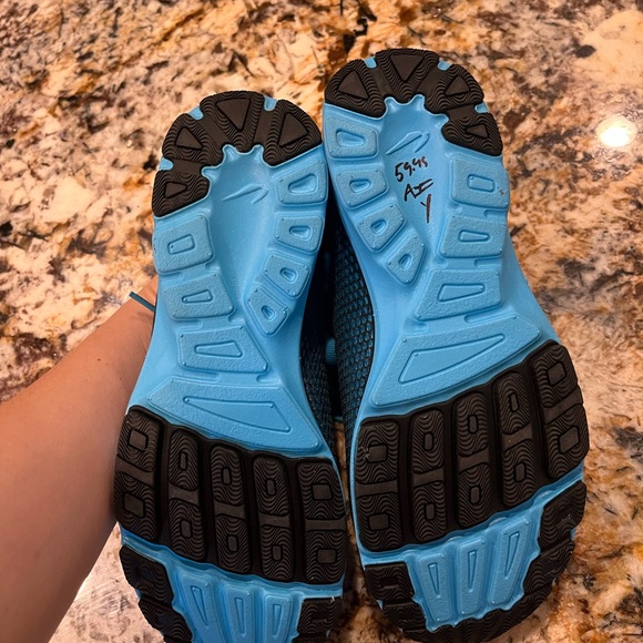 Newton running unisex Catalyst Blue sneakers M6 W7.5 - Picture 4 of 8